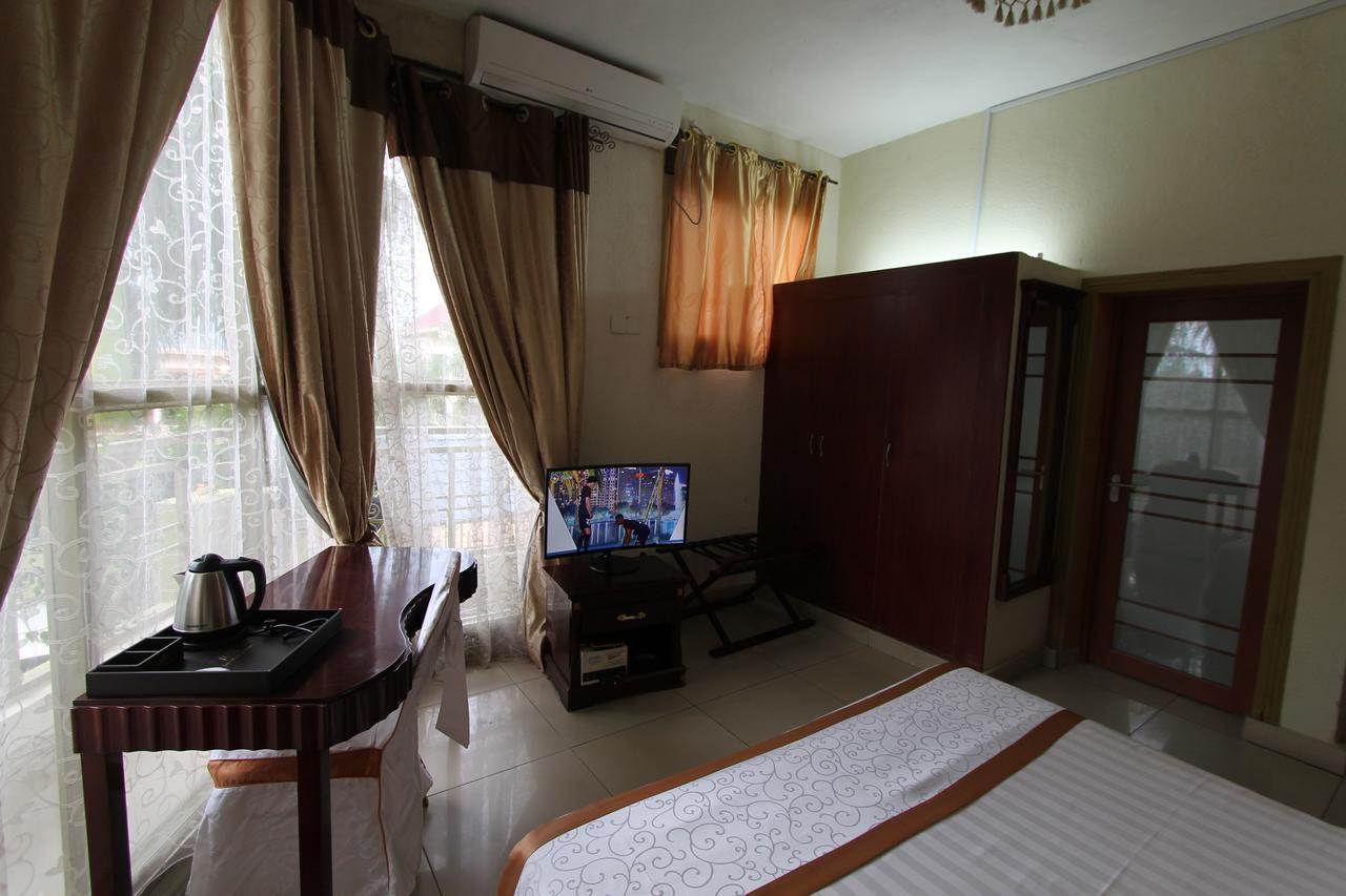 Dolce Vita Resort Hotel Бужумбура Екстериор снимка